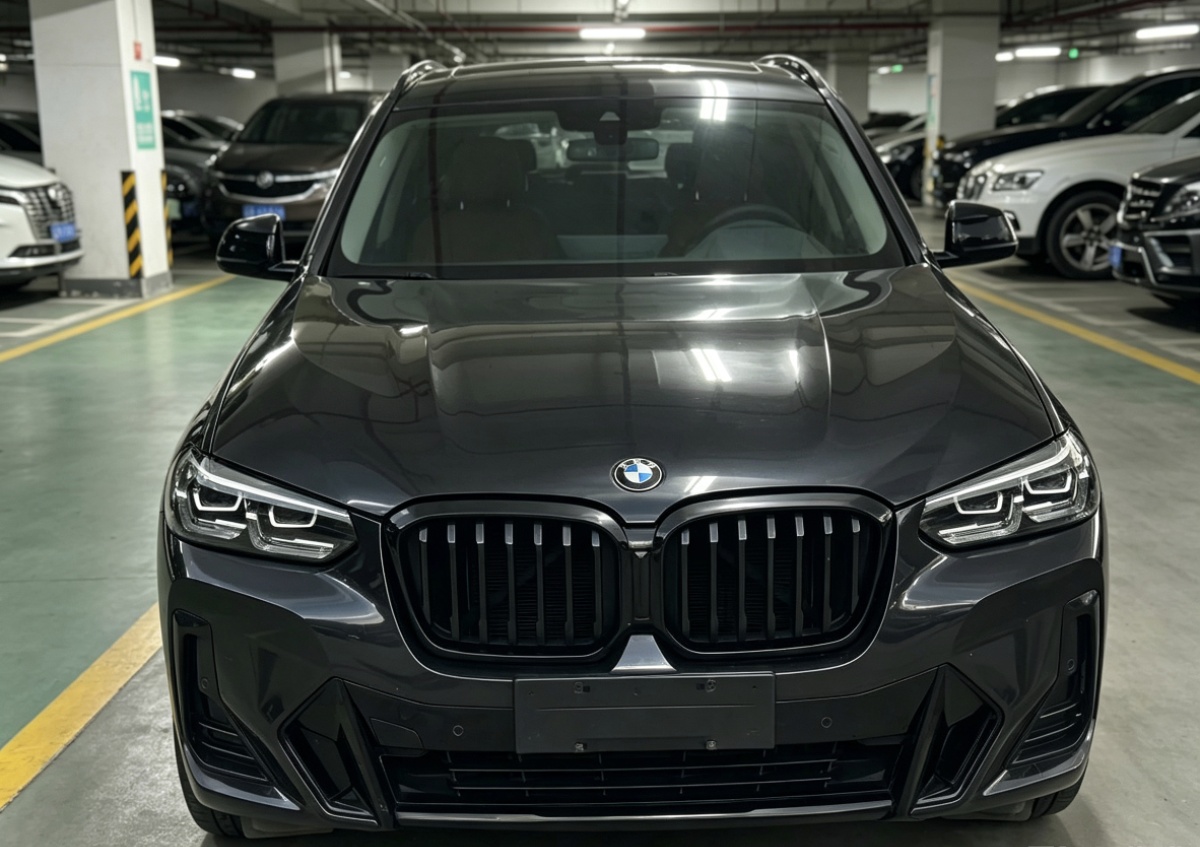 BMW X3 2022 car image #3