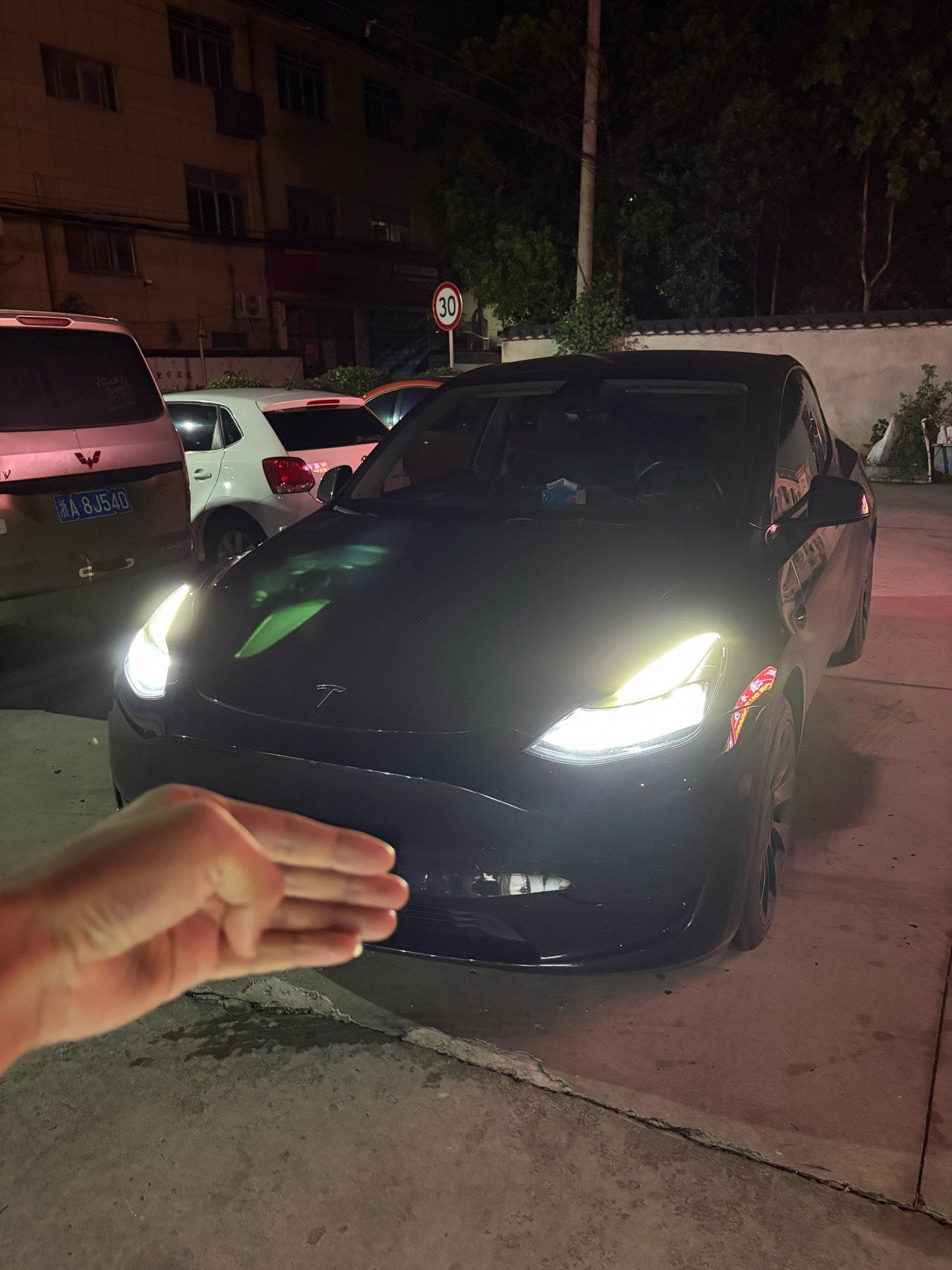 Tesla Model Y 2022 Tesla Model Y 2022 car image