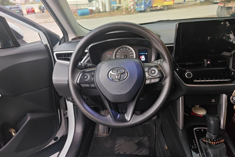 Toyota Corolla Cross 2023 car image #11