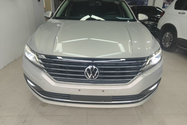 Volkswagen Lavida 2019 car image #3