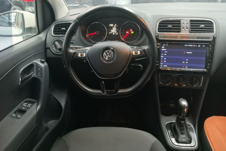 Volkswagen Polo 2017 #15 Volkswagen Polo 2017 car image #15