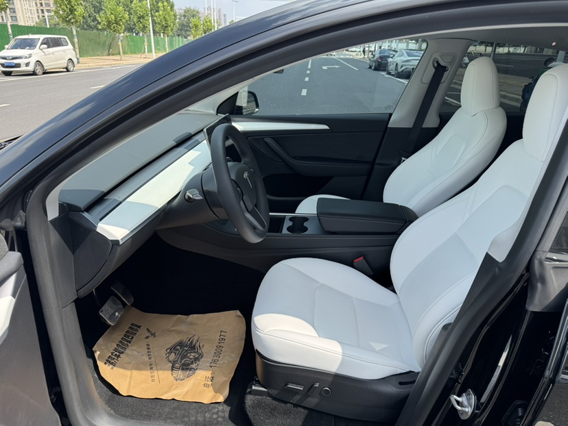 Tesla Model Y 2023 #7 Tesla Model Y 2023 car image #7