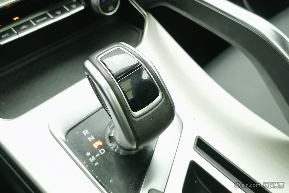 GEELY Coolray 2020 #15 GEELY Coolray 2020 car image #15