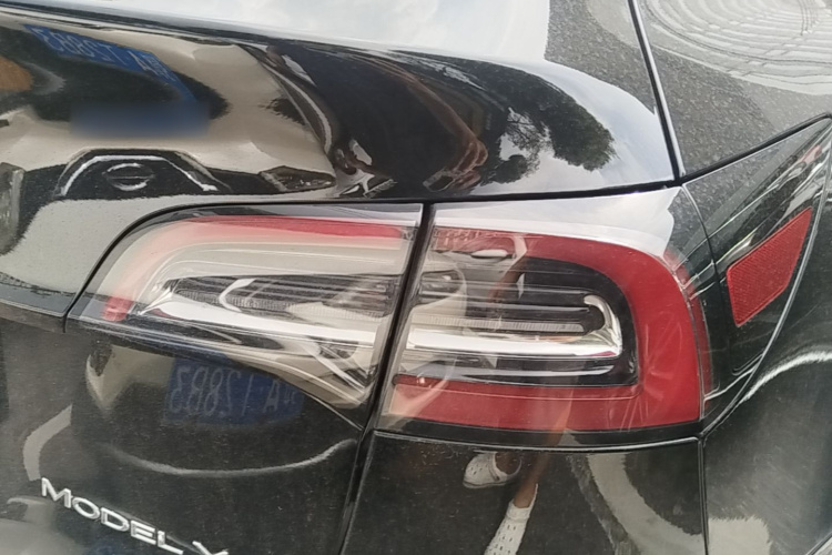 Tesla Model Y 2023 #8 Tesla Model Y 2023 car image #8