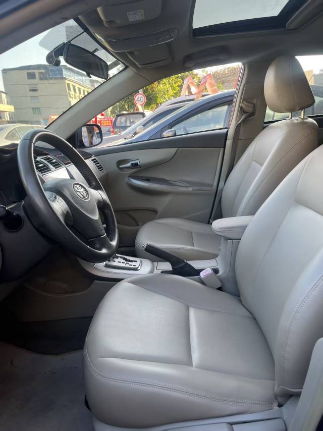 Toyota Corolla 2010 #4 Toyota Corolla 2010 car image #4