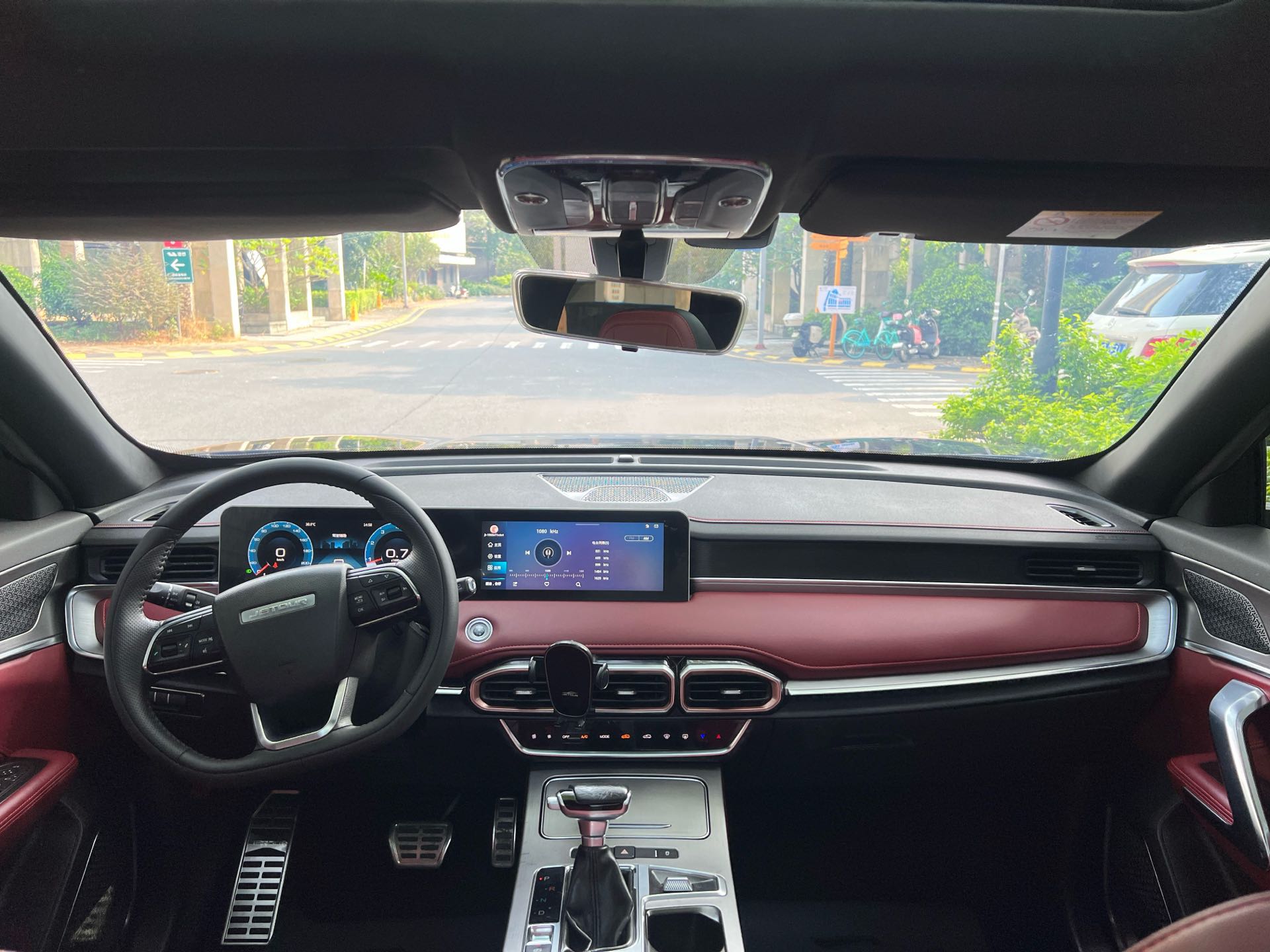 Jetour X70 PLUS 2021 car image #6