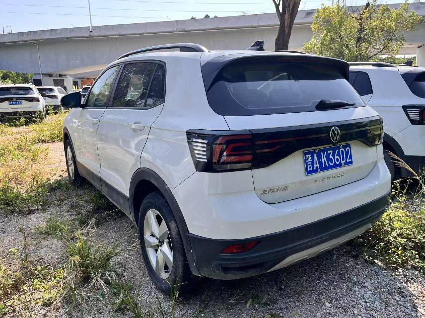 Volkswagen T-Cross 2023 изображение автомобиля #4