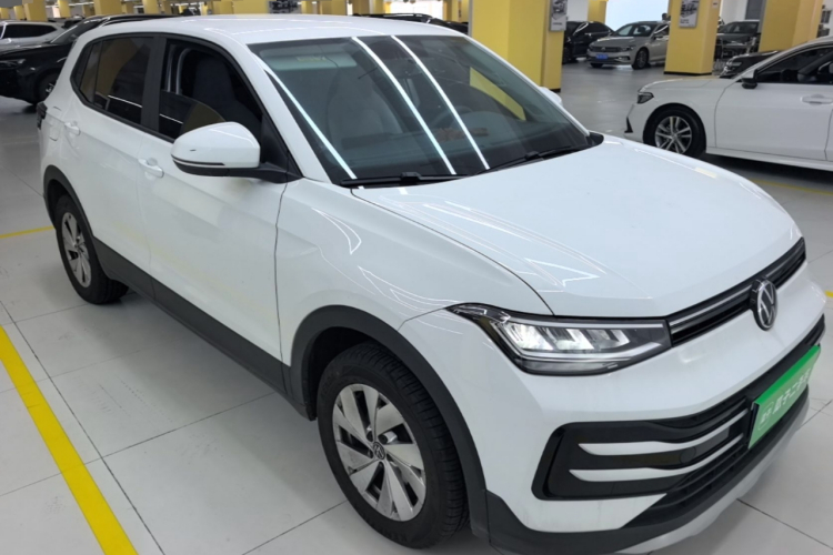 Volkswagen Tharu 2026 car image #4