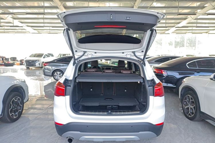 BMW X1 2019 imagen de coche #19