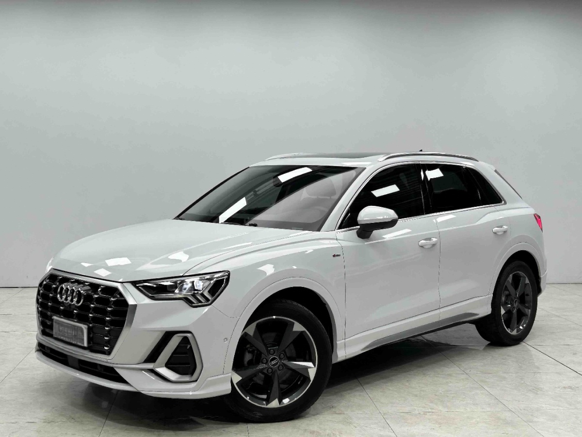 Audi Q3 2022 Audi Q3 2022 car image