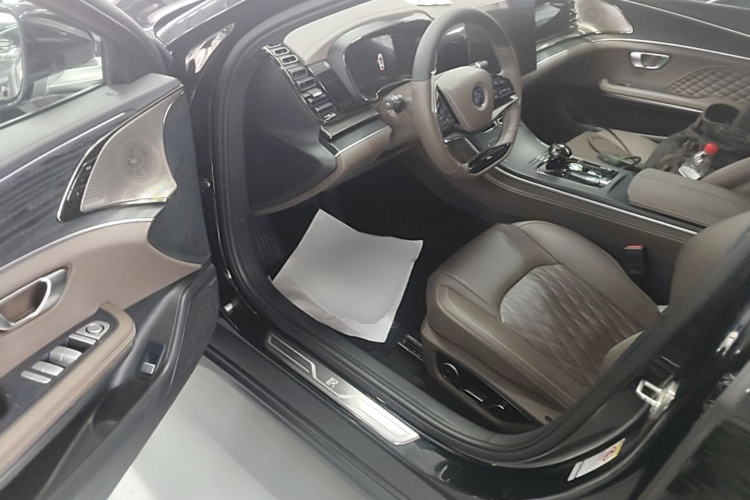 BYD Han 2023 car image #16