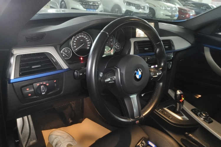 BMW 3 Series GT 2017 #10 BMW 3 Series GT 2017 car image #10
