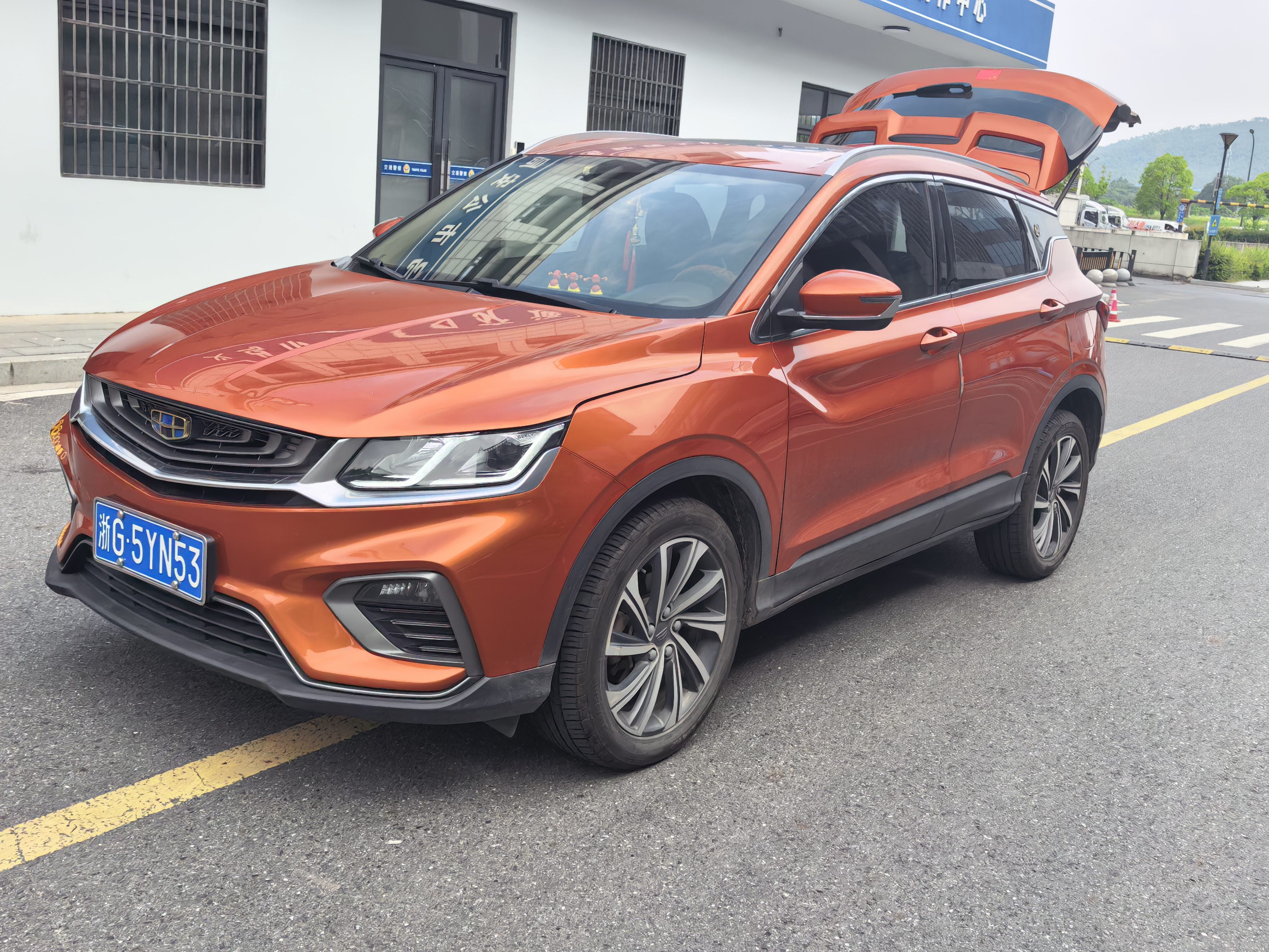 GEELY Coolray 2019 car image 