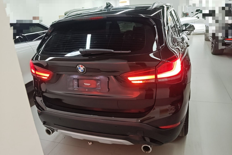 BMW X1 2021 car image #6