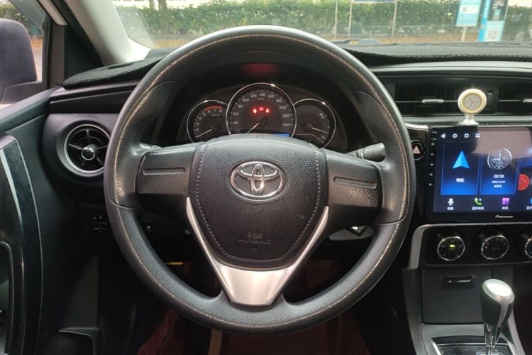 Toyota Corolla 2018 #11 Toyota Corolla 2018 car image #11