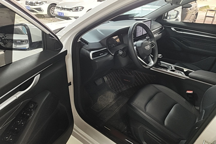 GEELY Emgrand 2025 car image #12