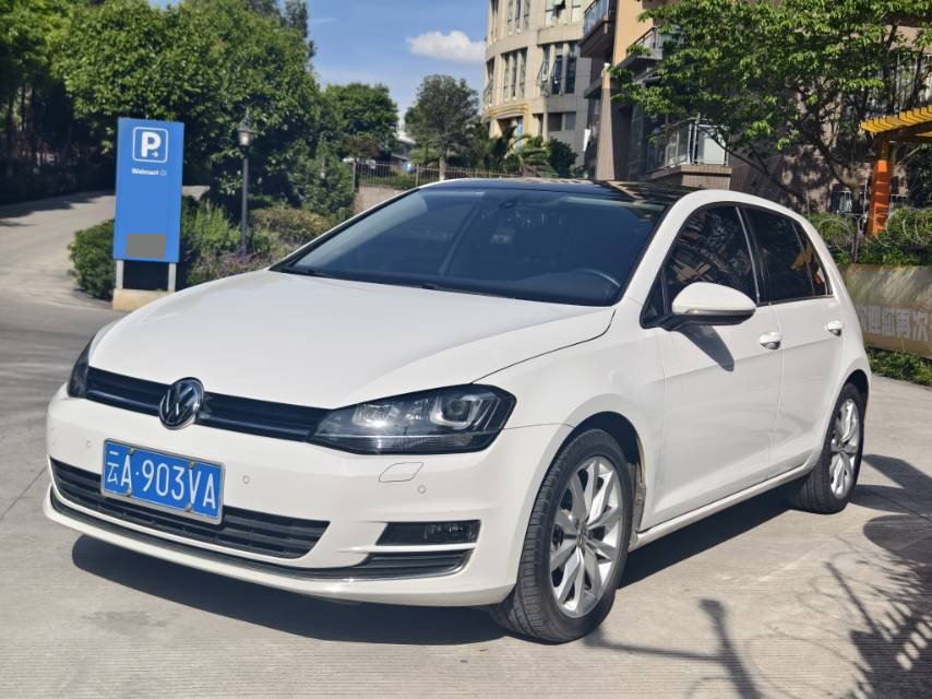 Volkswagen Golf 2015 Volkswagen Golf 2015 car image