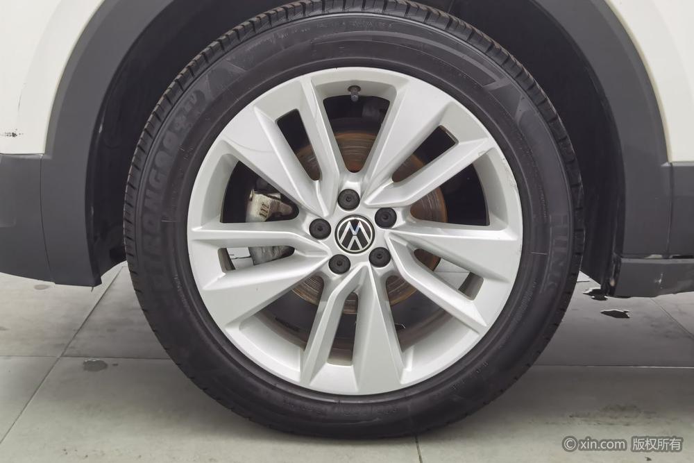 Volkswagen T-Cross 2021 car image #8