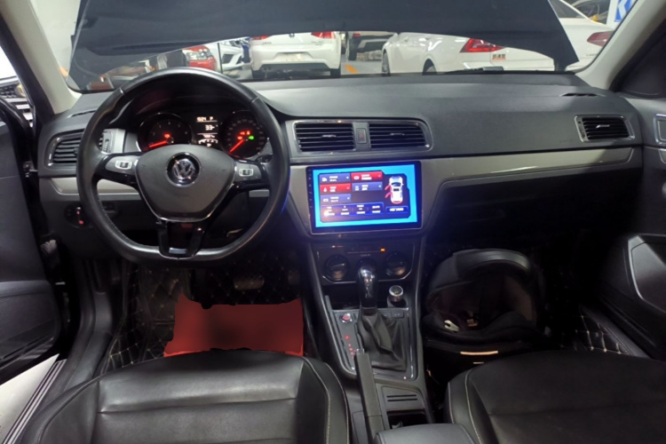Volkswagen Lavida 2018 car image #10
