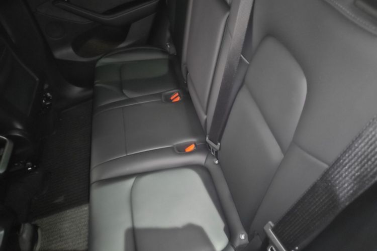 Tesla Model Y 2021 #17 Tesla Model Y 2021 car image #17