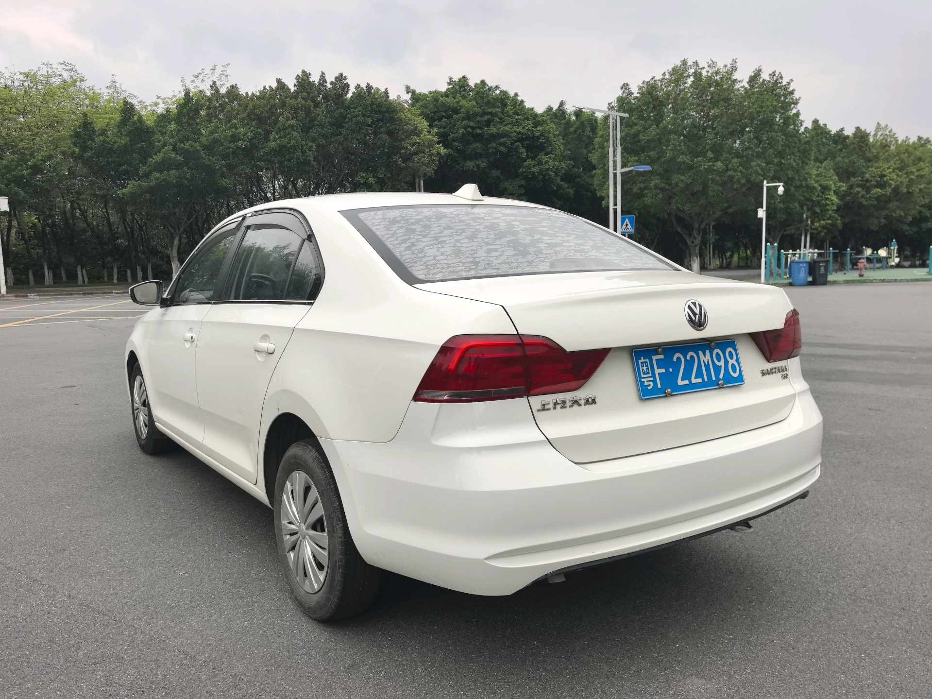 Volkswagen Santana 2017 car image #9