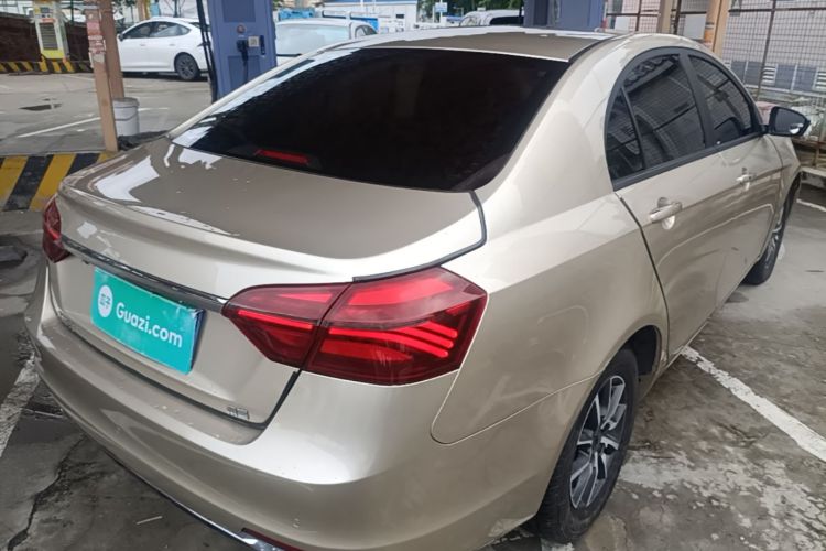 GEELY Emgrand 2019 #5 GEELY Emgrand 2019 car image #5