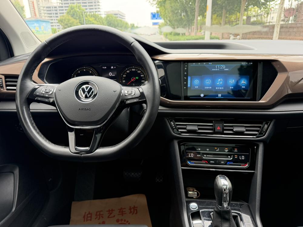 Volkswagen Tharu 2021 #15 Volkswagen Tharu 2021 car image #15