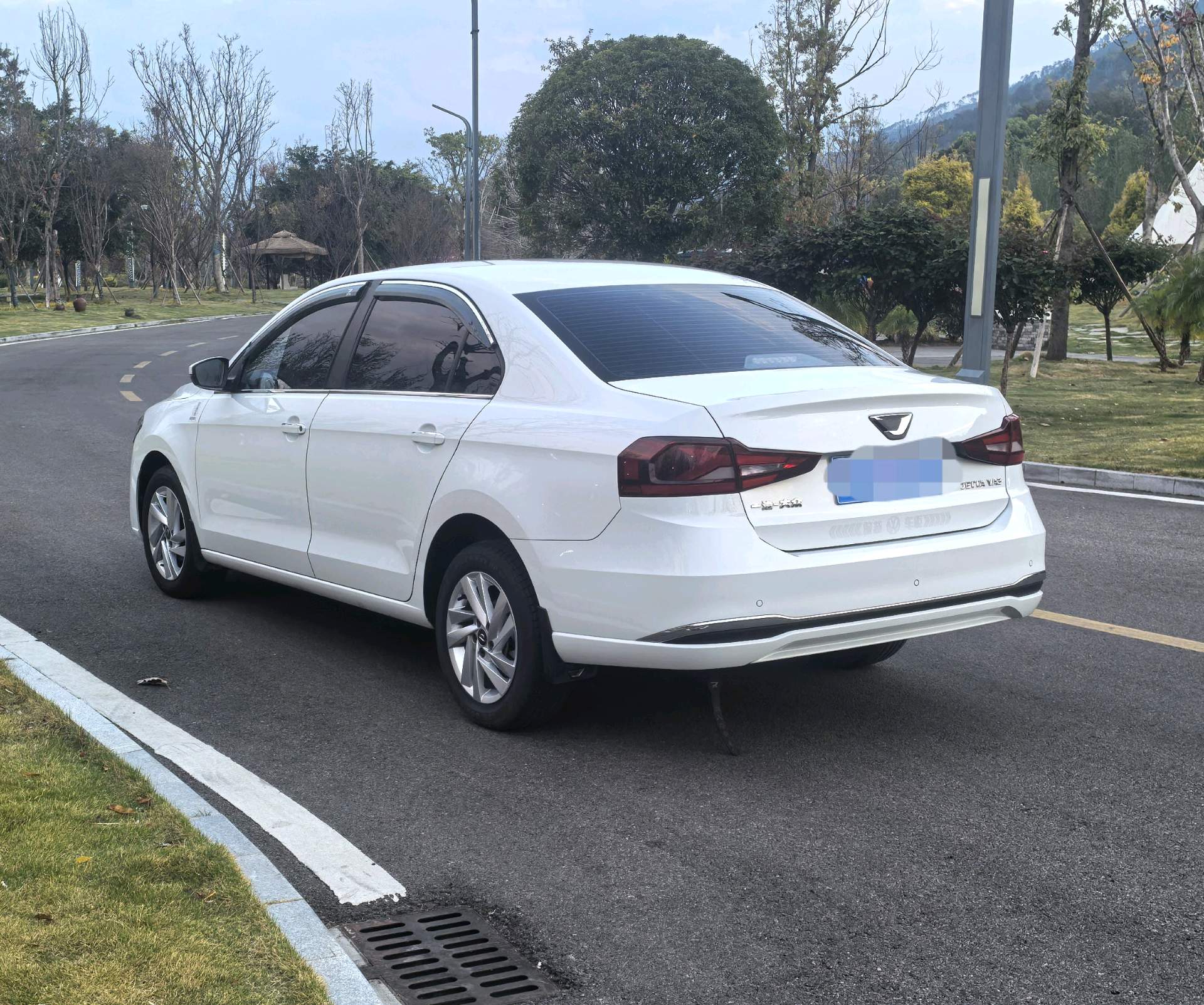 Jetta VA3 2023 image de voiture #4