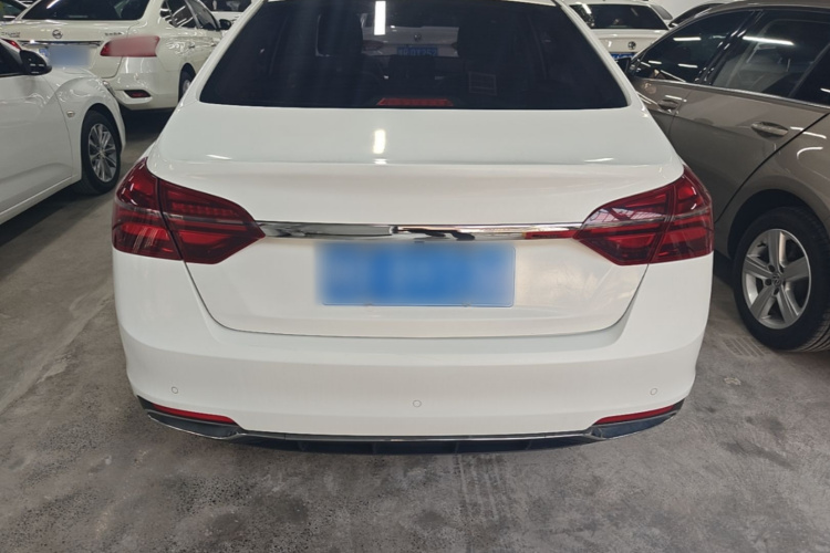 GEELY Emgrand 2020 #6 GEELY Emgrand 2020 car image #6