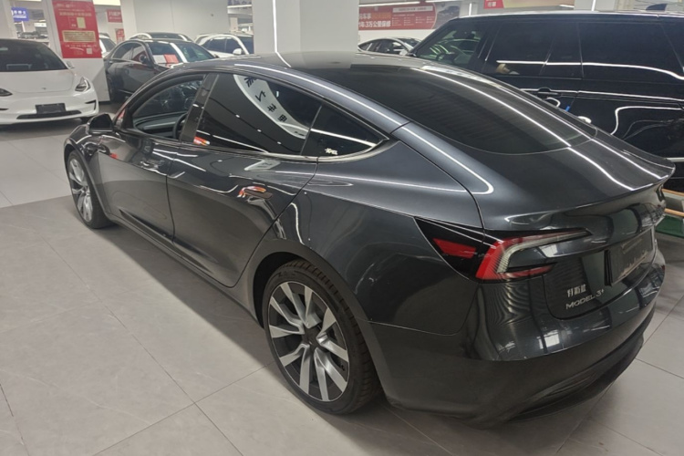 Tesla Model 3 2024 #7 Tesla Model 3 2024 car image #7