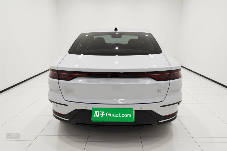 BYD Han 2024 imagen de coche #6