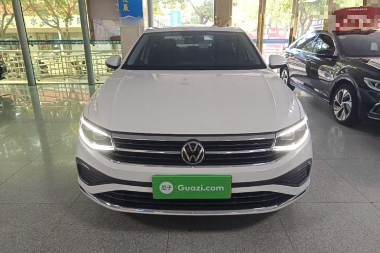 Volkswagen Bora 2025 car image #3