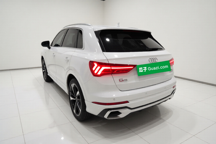 Audi Q3 2025 car image #5