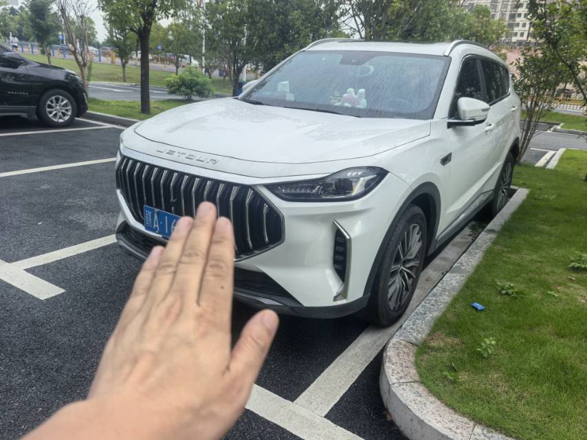 Jetour X70 PLUS 2025 car image 
