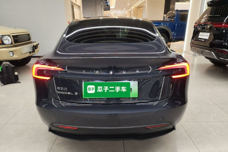 Tesla Model 3 2024 #4 Tesla Model 3 2024 car image #4