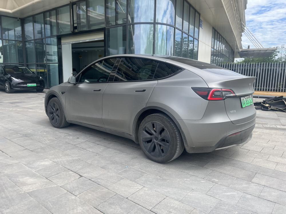 Tesla Model Y 2024 car image #4