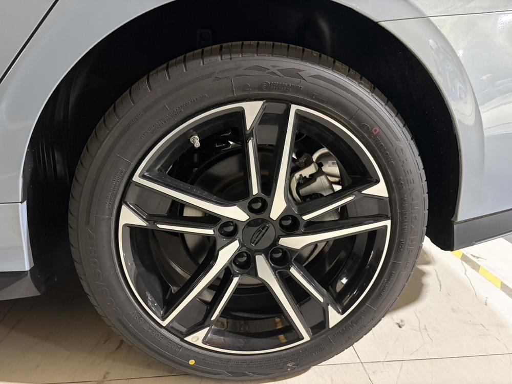 GEELY Binray 2026 #7 GEELY Binray 2026 car image #7