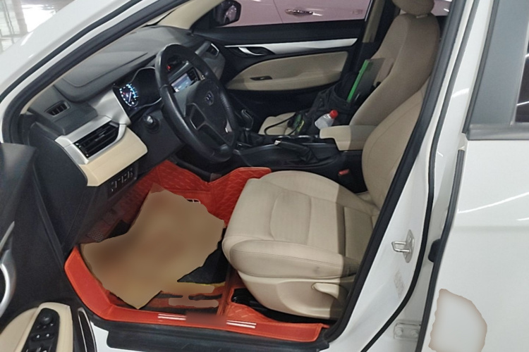 GEELY Emgrand 2019 #15 GEELY Emgrand 2019 car image #15