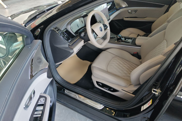 BYD Han 2025 #16 BYD Han 2025 immagine di auto #16