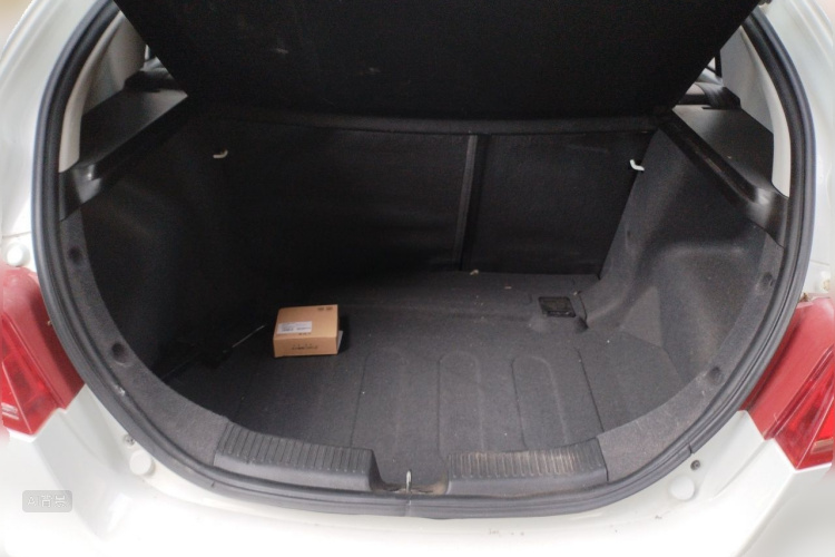 GEELY Emgrand 2015 immagine di auto #21