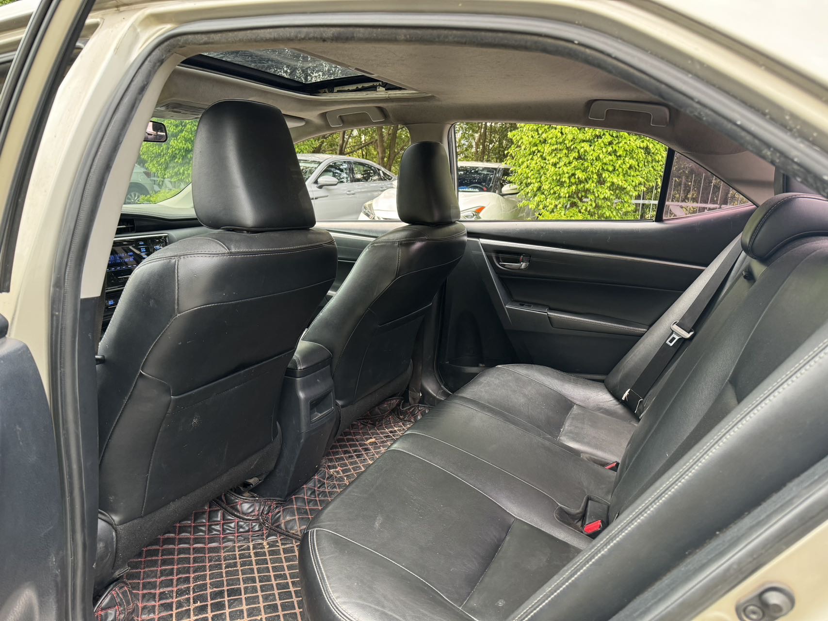 Toyota Corolla 2017 #6 Toyota Corolla 2017 car image #6