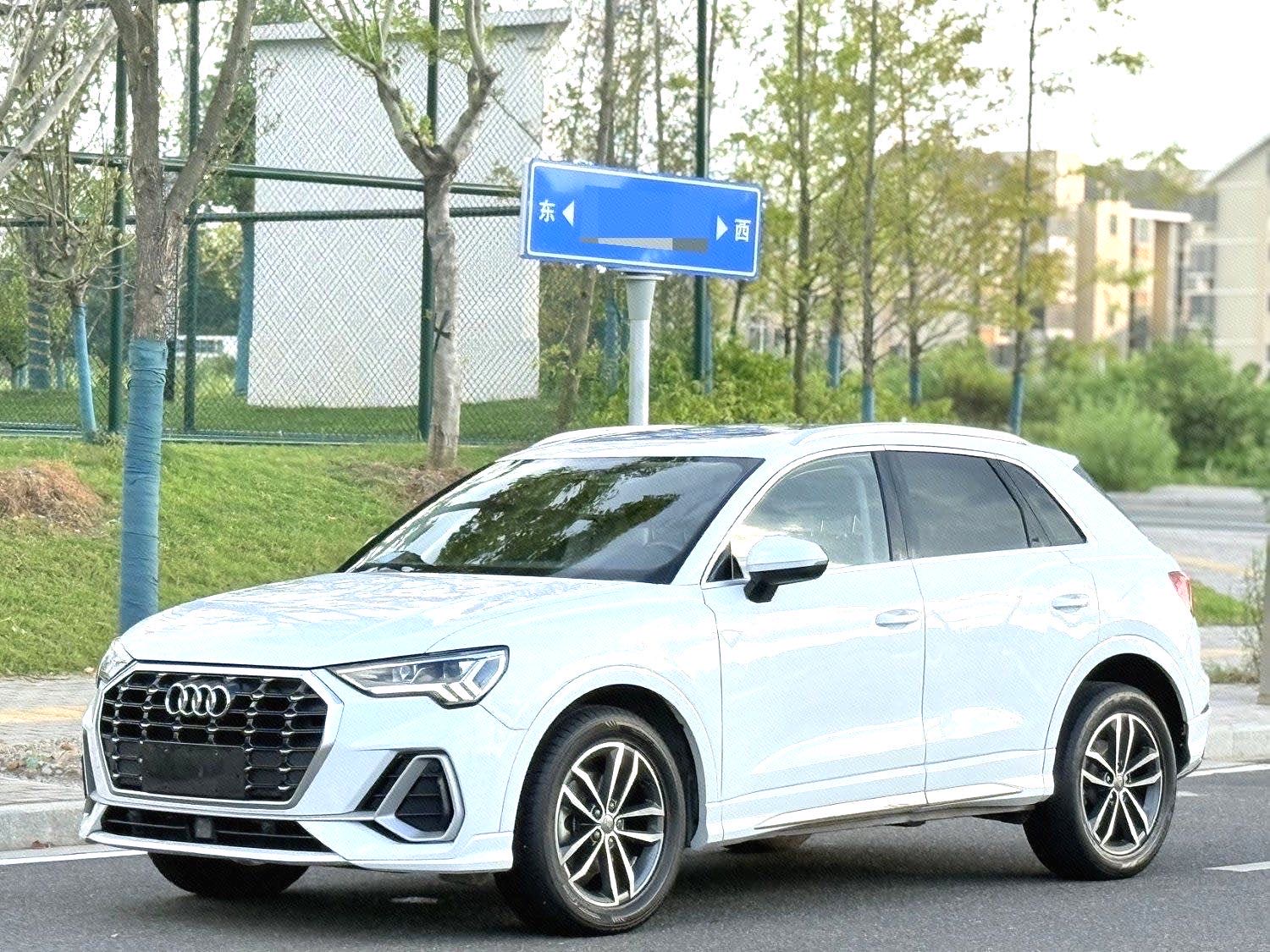 Audi Q3 2020 Audi Q3 2020 car image