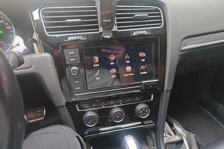 Volkswagen Golf 2019 #13 Volkswagen Golf 2019 car image #13