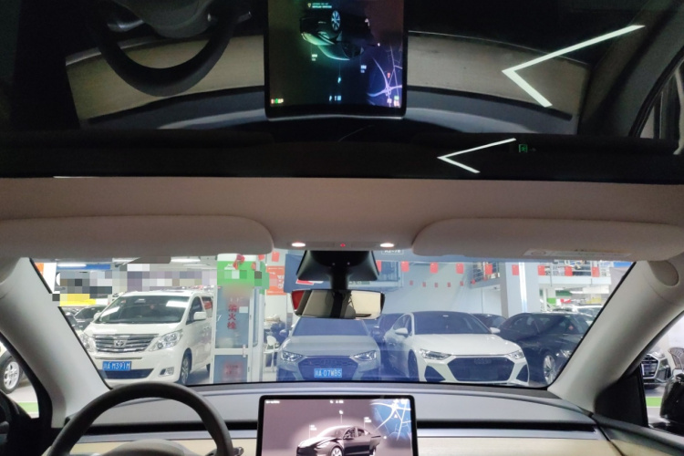 Tesla Model Y 2023 #18 Tesla Model Y 2023 immagine di auto #18