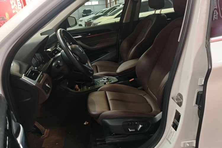BMW X1 2021 #15 BMW X1 2021 immagine di auto #15