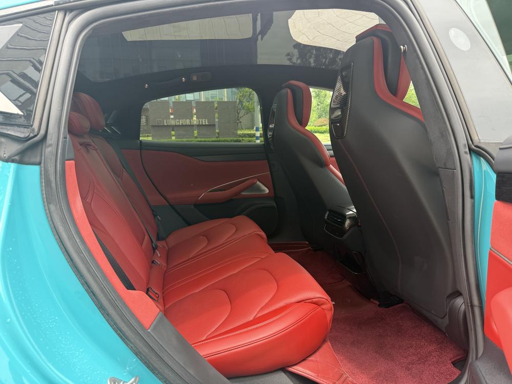 MI SU7 2025 immagine di auto #16