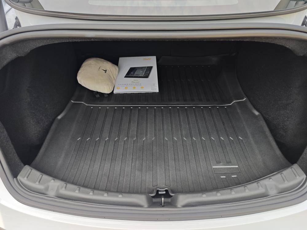 Tesla Model 3 2025 car image #26