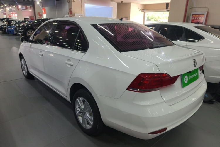 Volkswagen Santana 2017 car image #7