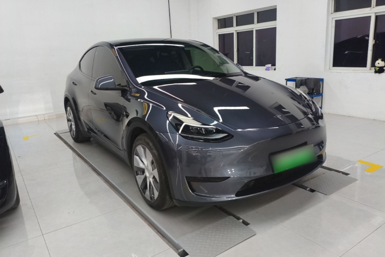 Tesla Model Y 2022 immagine di auto #4