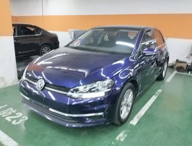 Volkswagen Golf 2019 صورة سيارة 